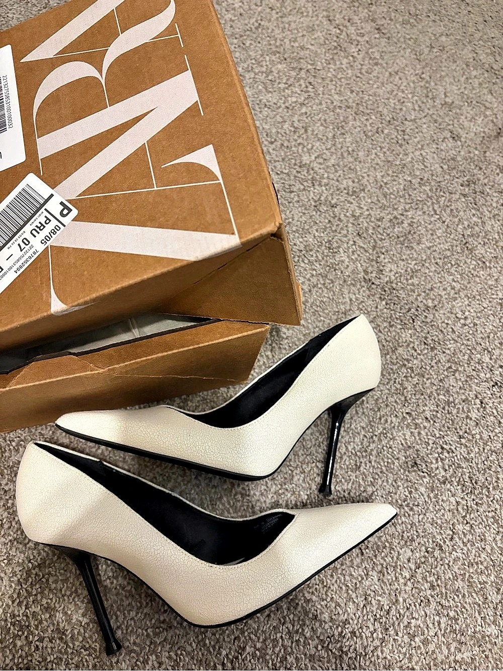 ZARA CRACKED EFFECT HEELS